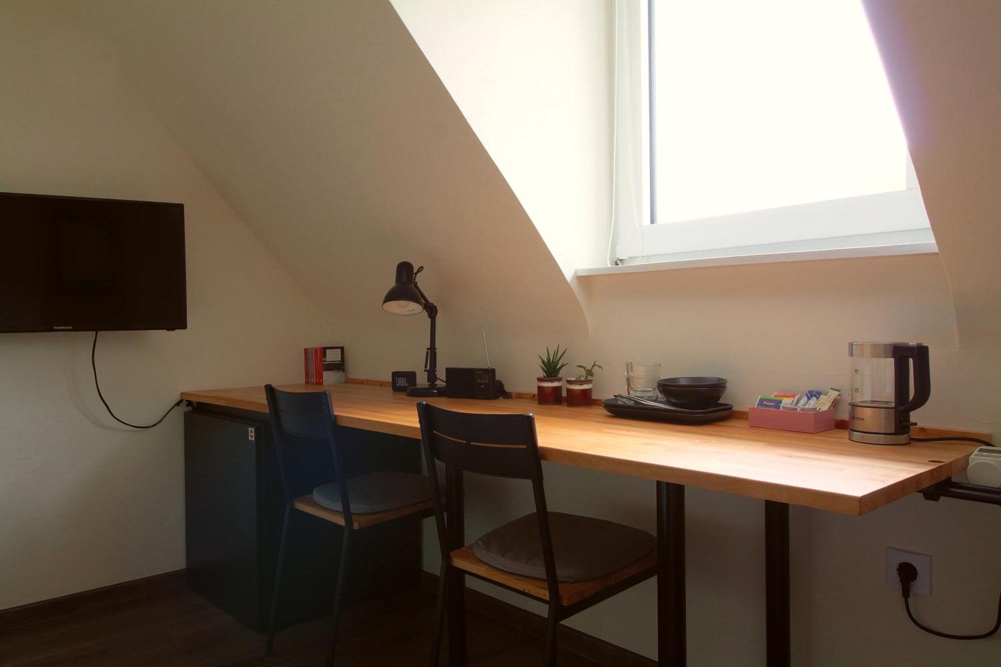 Toms Gaestehaus Homestay *