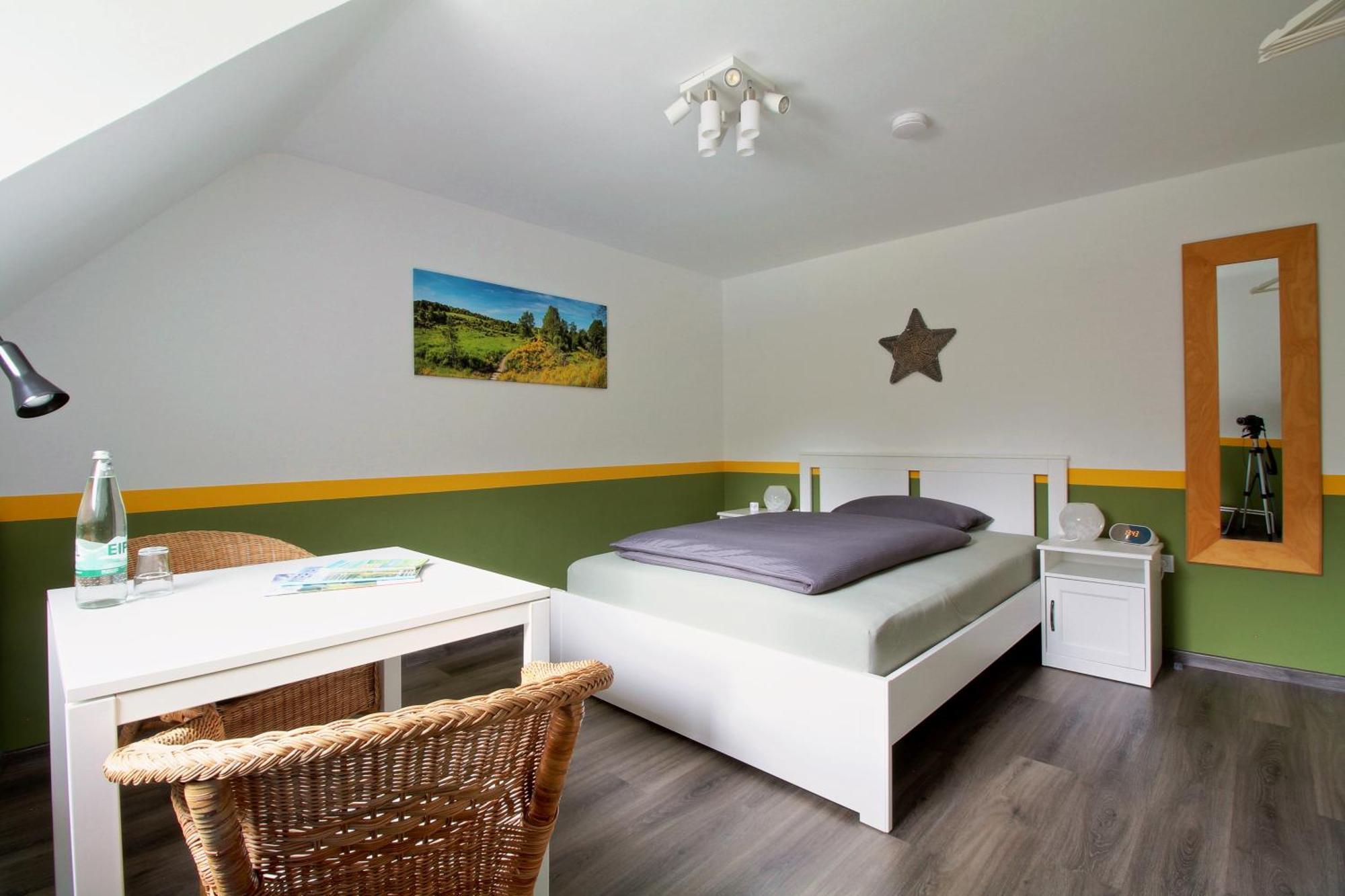 Toms Gaestehaus Homestay